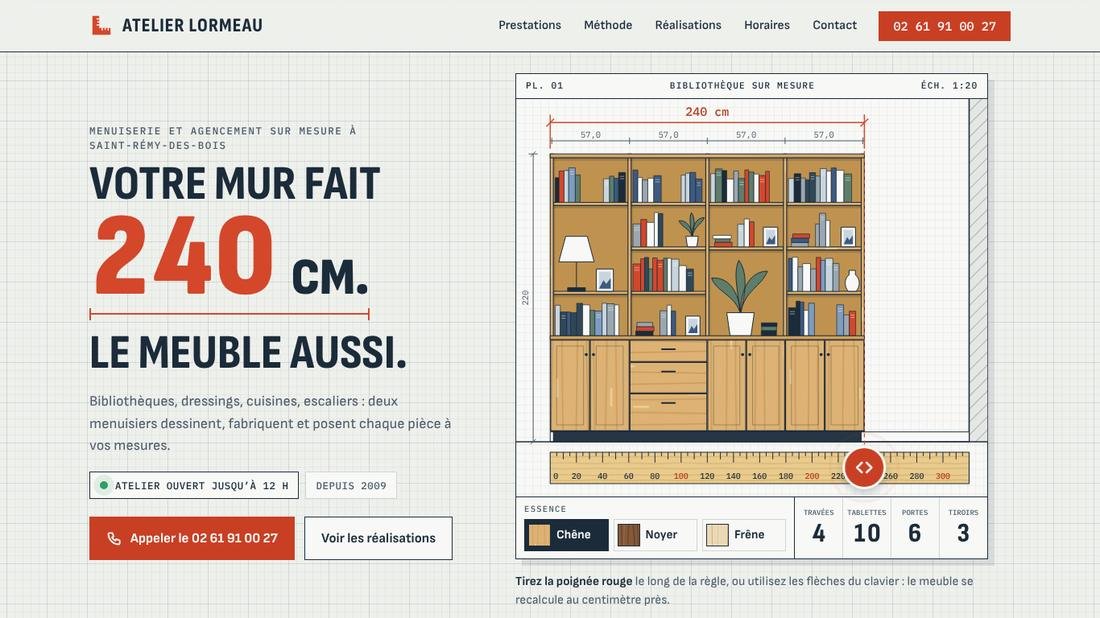 L’ouverture d’un site de menuisier : une bibliothèque dessinée sur un plan, dont on règle la largeur avec une règle, à côté du titre « Votre mur fait 240 cm. Le meuble aussi. »
